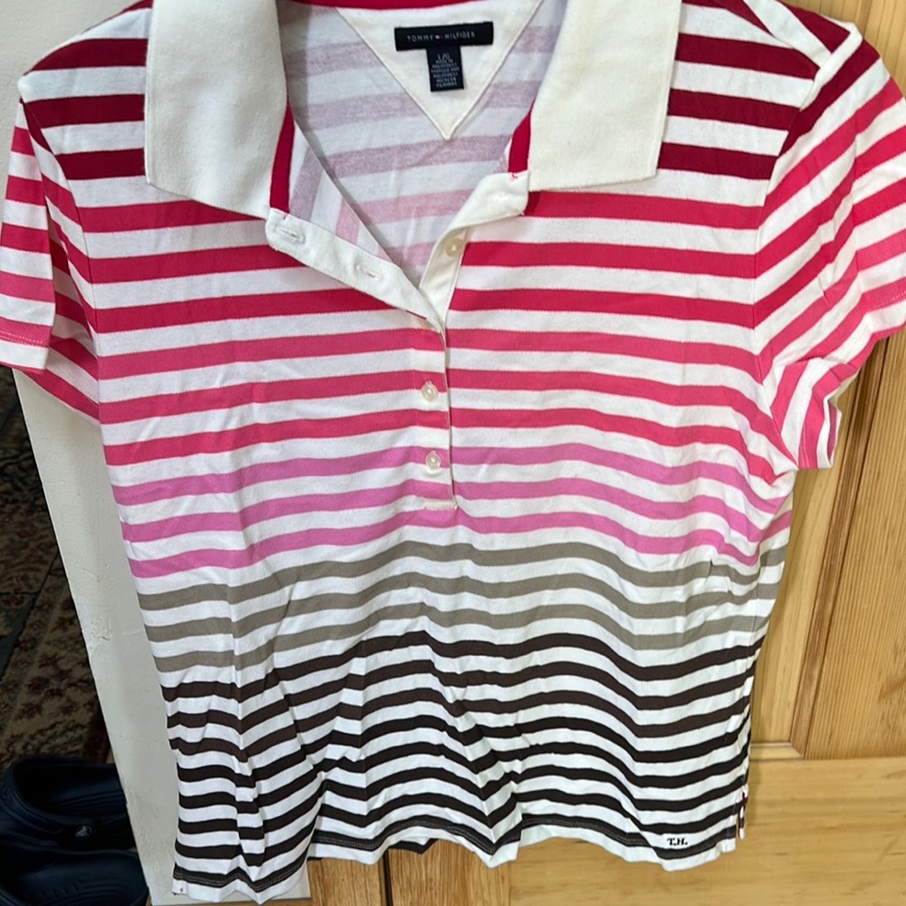 Polo shirt, never worn size L